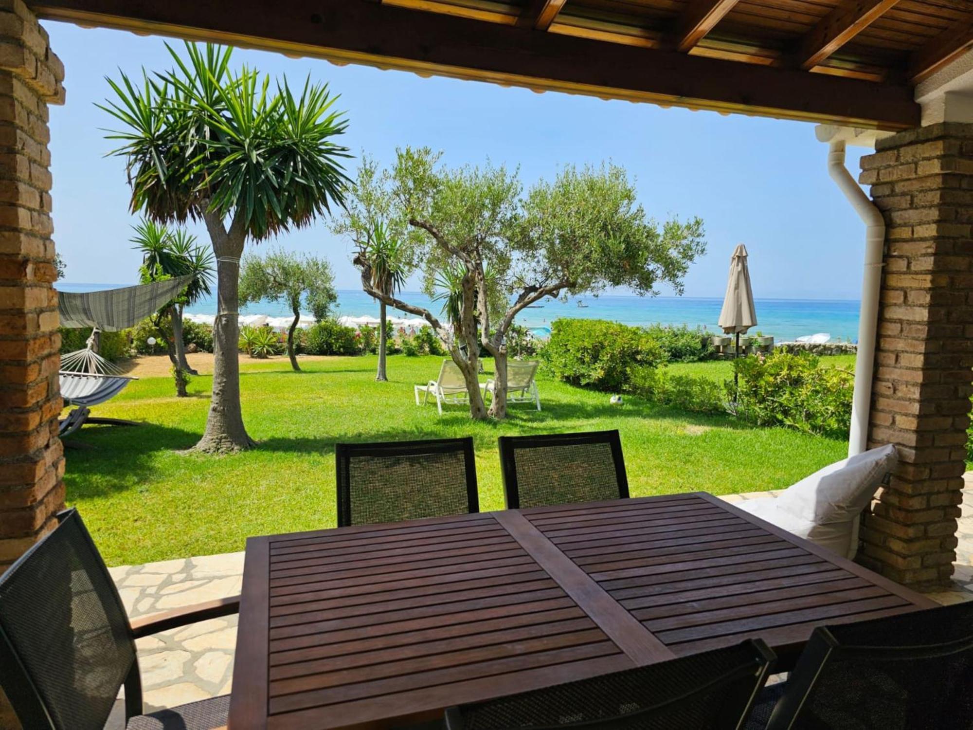 Glyfada Beachfront Apartment A3G Exterior photo